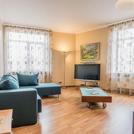 Old Town Apartment Next To Saint Peter'S Church Riga Esterno foto
