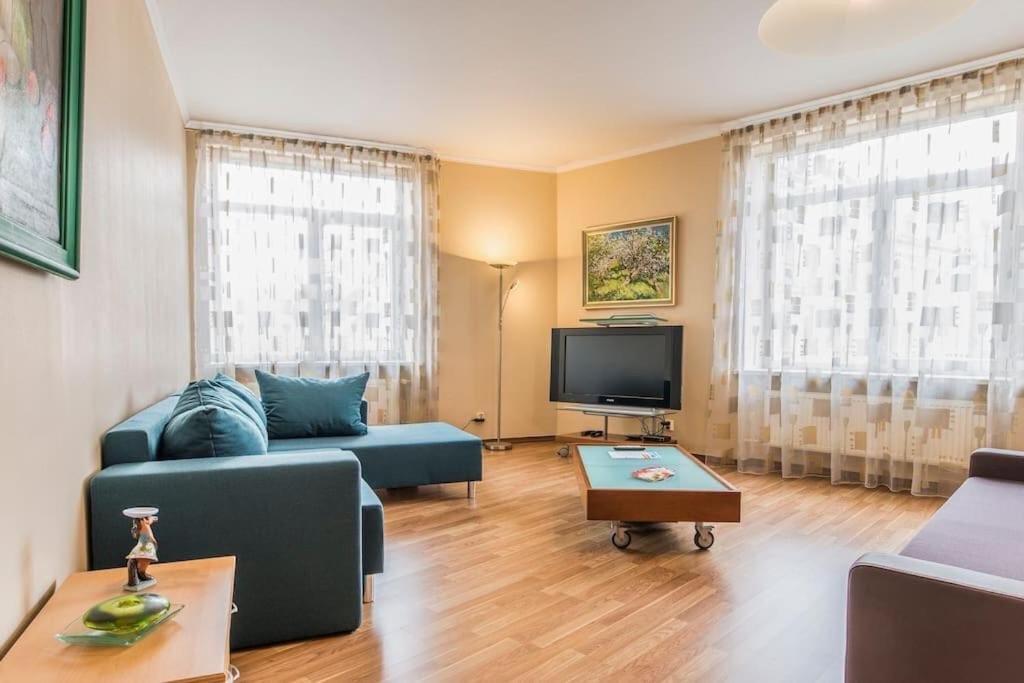 Old Town Apartment Next To Saint Peter'S Church Riga Esterno foto