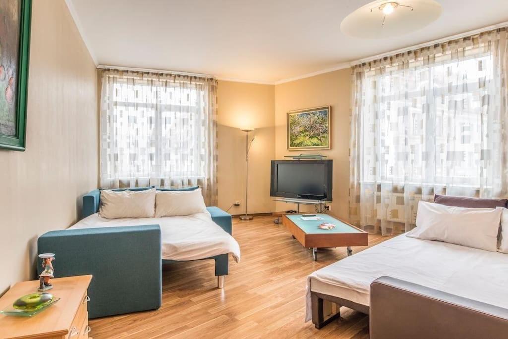 Old Town Apartment Next To Saint Peter'S Church Riga Esterno foto