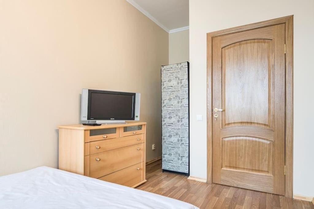 Old Town Apartment Next To Saint Peter'S Church Riga Esterno foto