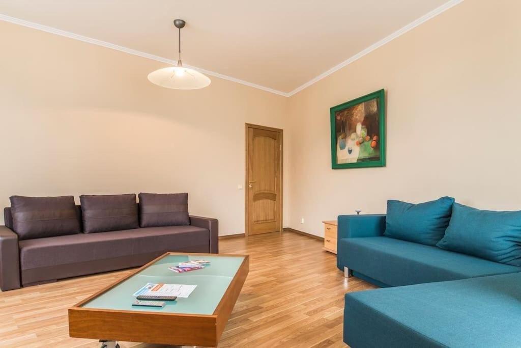 Old Town Apartment Next To Saint Peter'S Church Riga Esterno foto