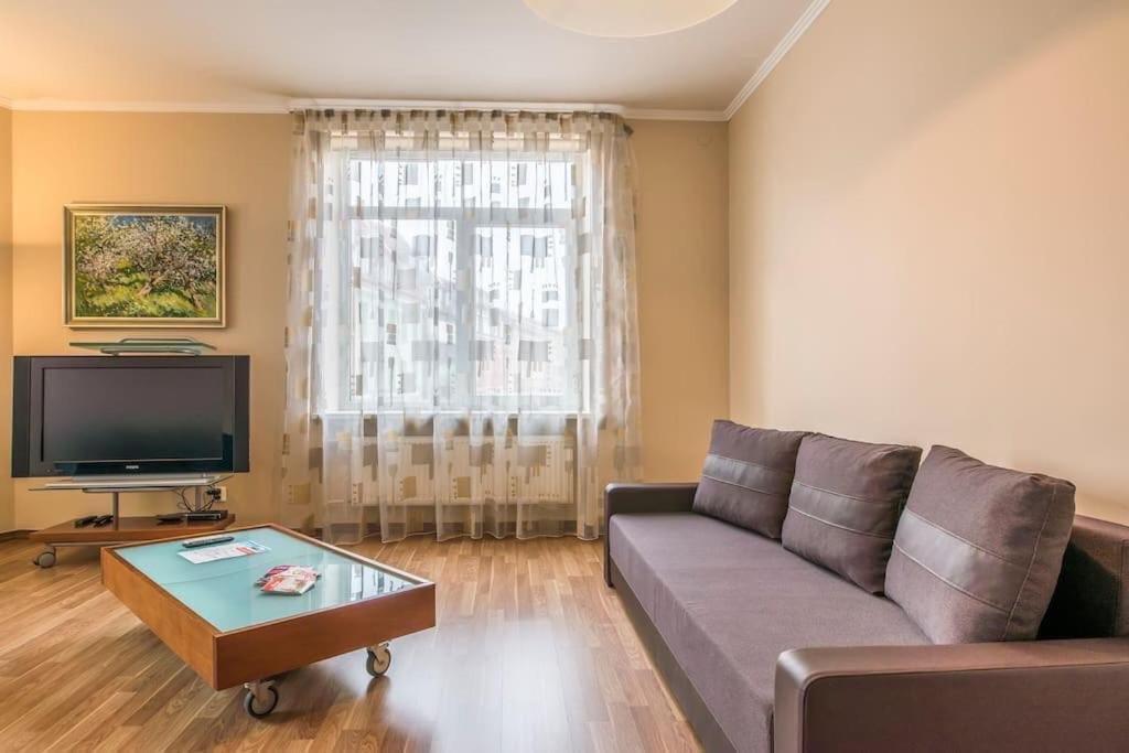 Old Town Apartment Next To Saint Peter'S Church Riga Esterno foto